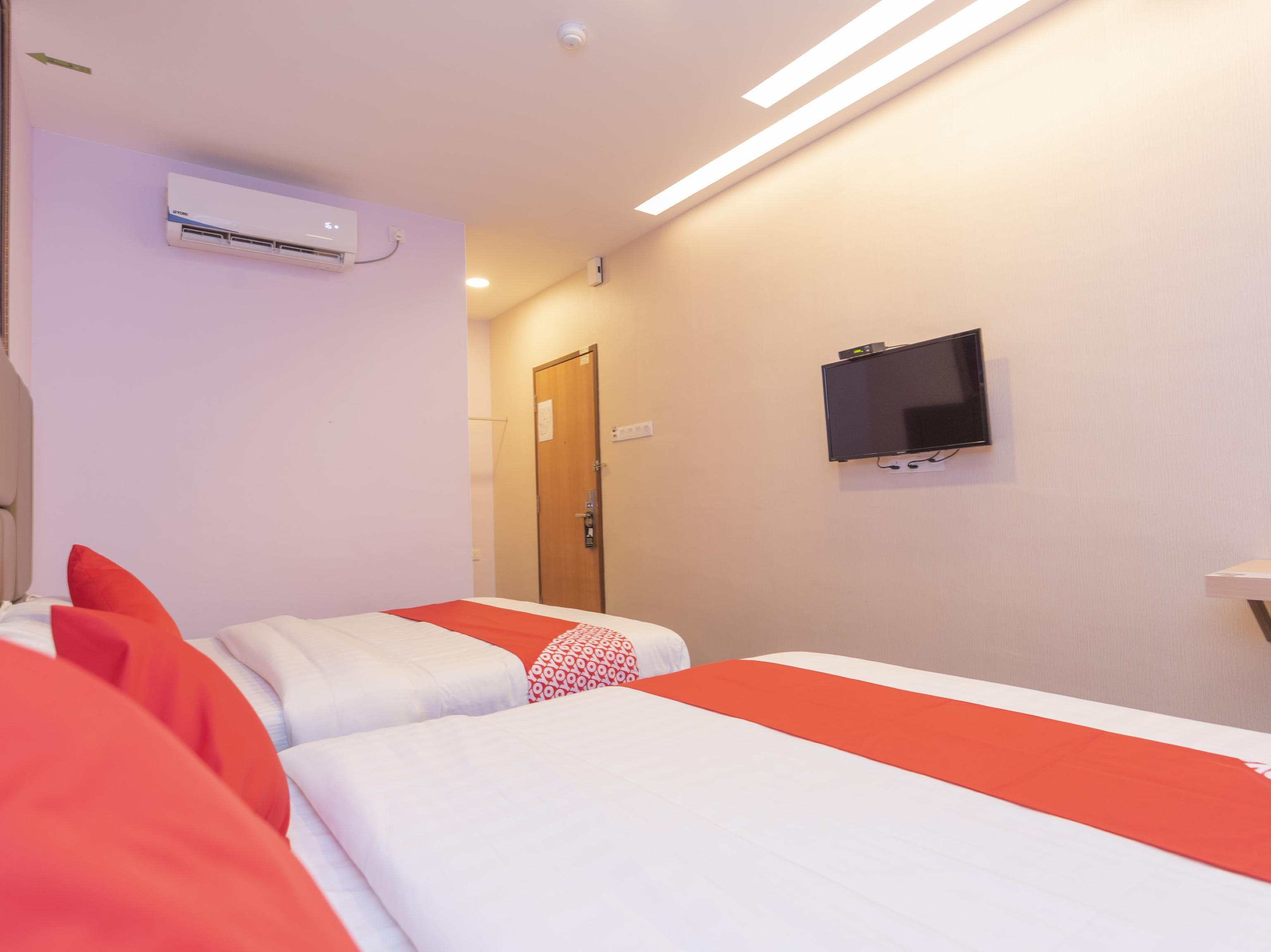 Zenz Hotel Кулай Екстер'єр фото