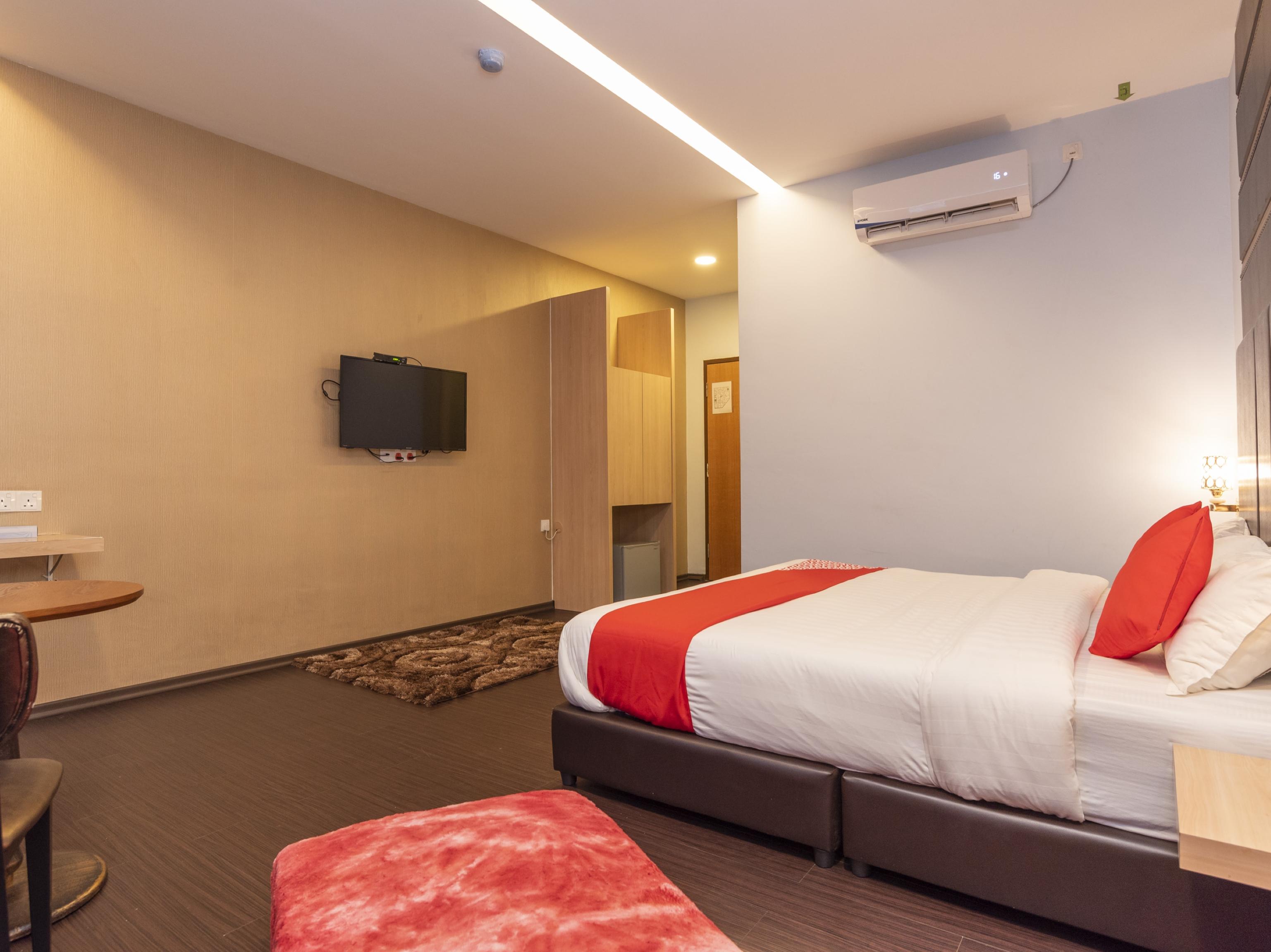 Zenz Hotel Кулай Екстер'єр фото