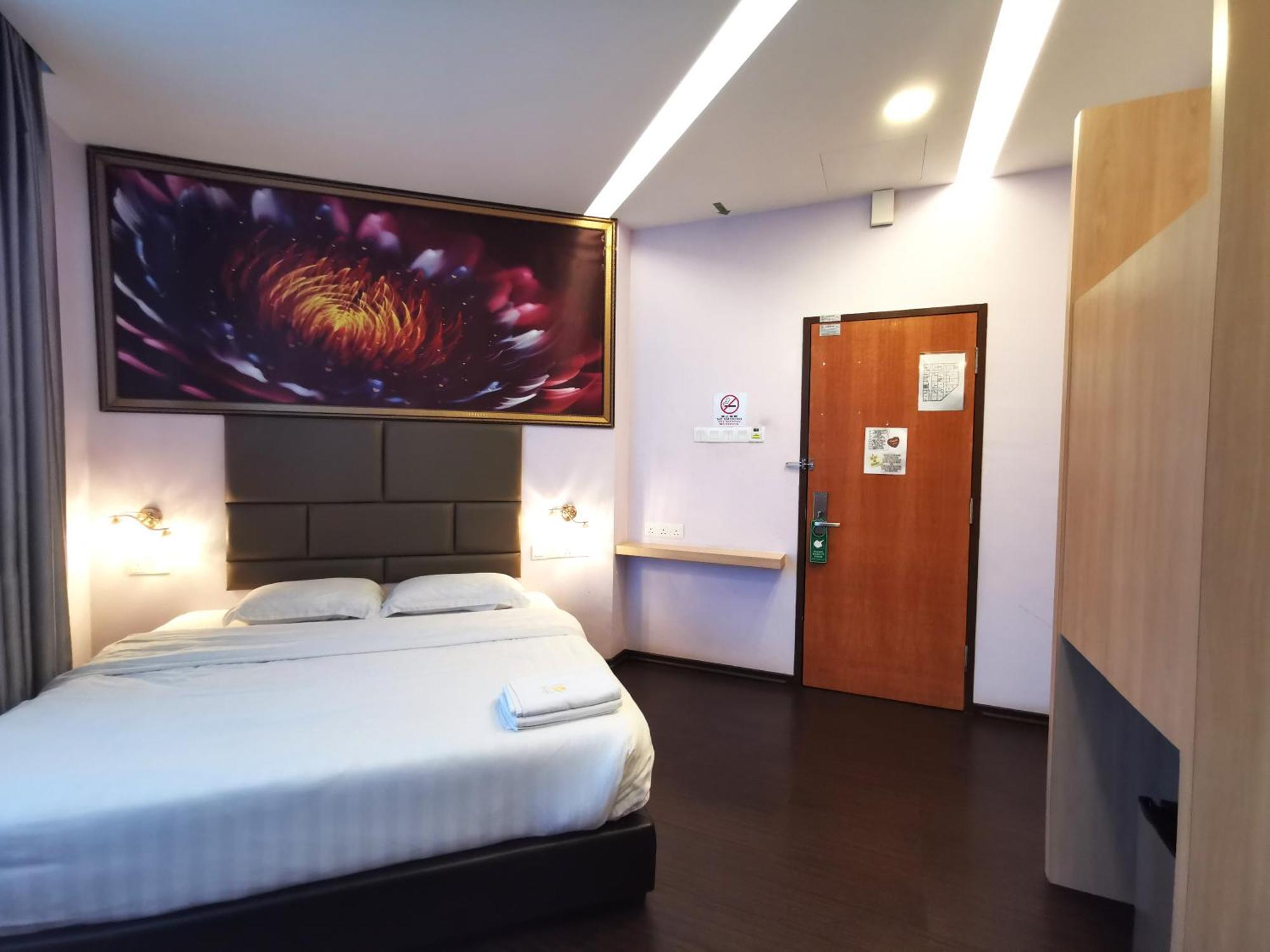 Zenz Hotel Кулай Екстер'єр фото